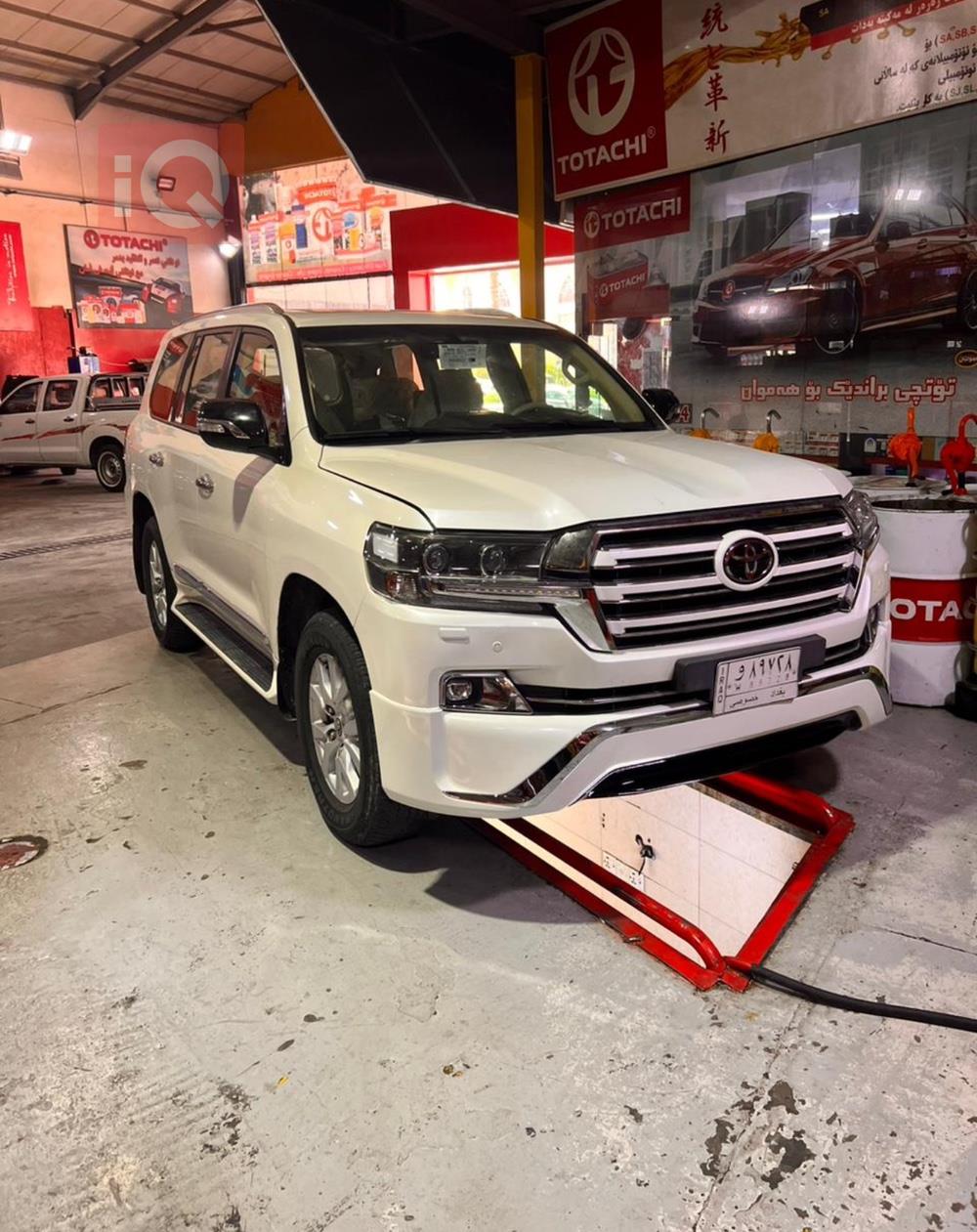 Toyota Land Cruiser